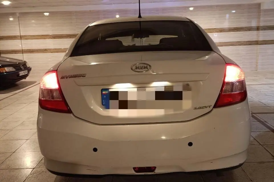 ام وی ام  550