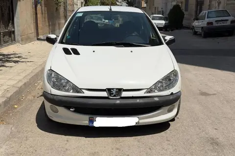 پژو، 206