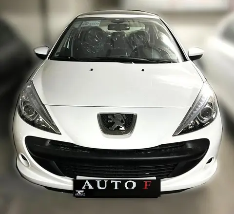 پژو، 207