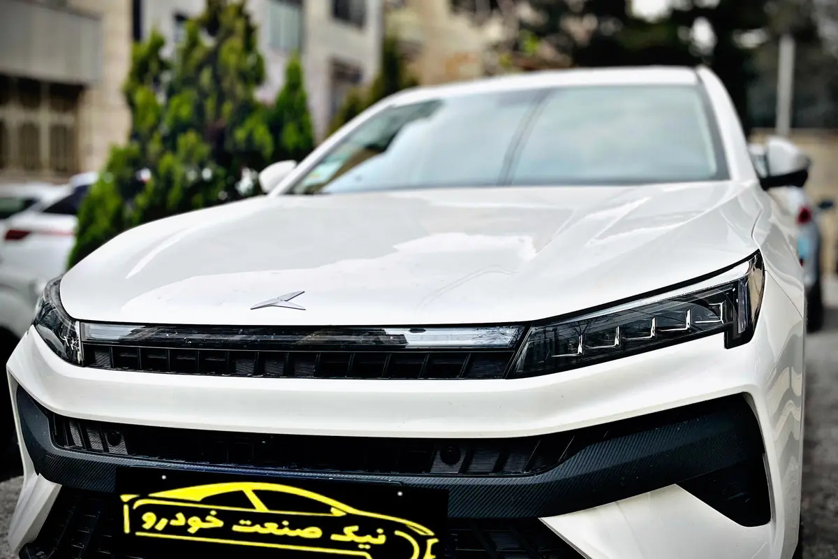 کی ام سی،  J7