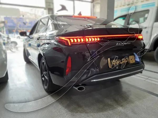 پیش فروش کی ام سی، J7