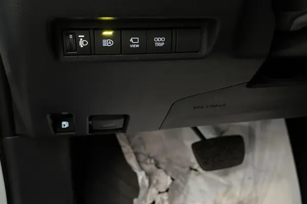 تویوتا، راوفور هیبرید