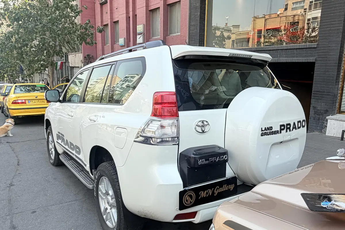 تویوتا،  پرادو  چهار در