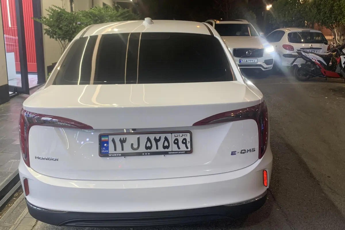 هونگچی،  E-QM5