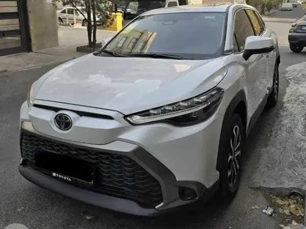 تویوتا، فرانت لندر هیبرید