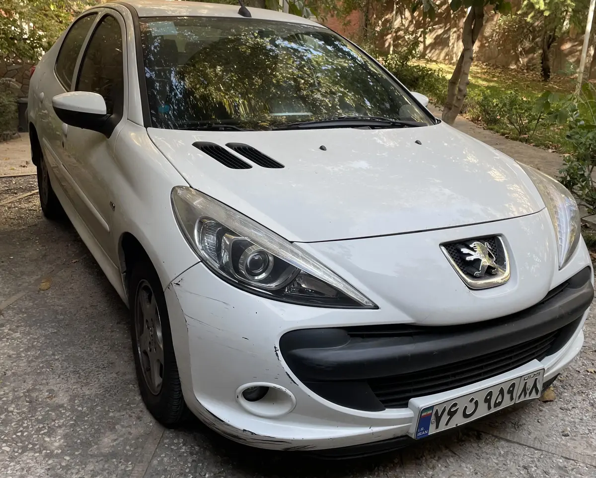پژو،  207 صندوقدار