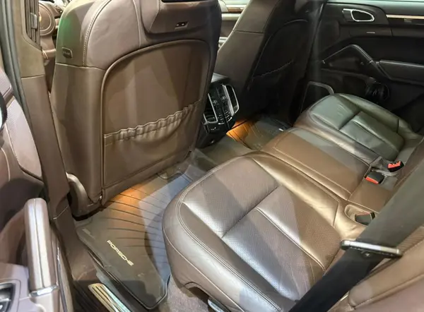 پورشه، کاین