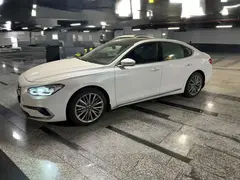 هیوندای، آزرا (گرنجور)