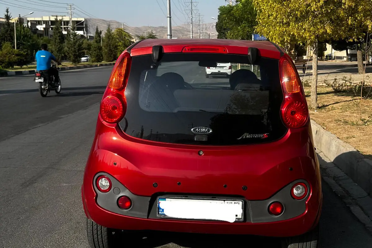 ام وی ام،  110S