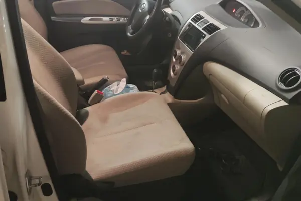 تویوتا، یاریس صندوق دار