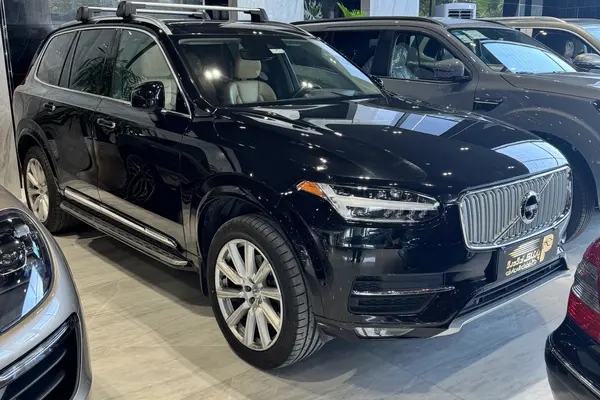 ولوو  XC90