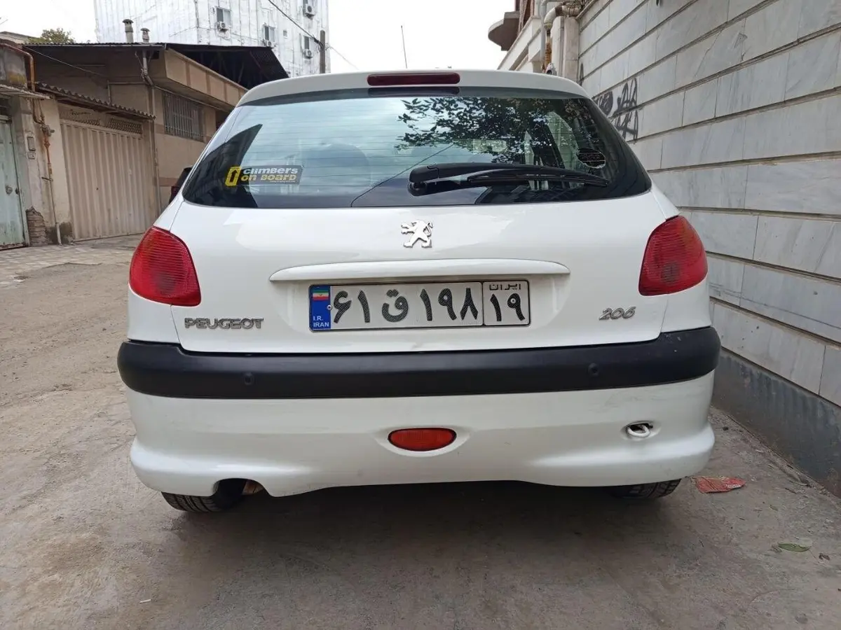 پژو،  206