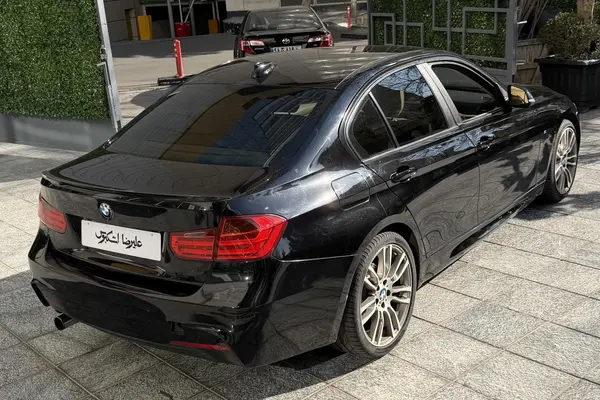 ب ام و، سری 3 سدان