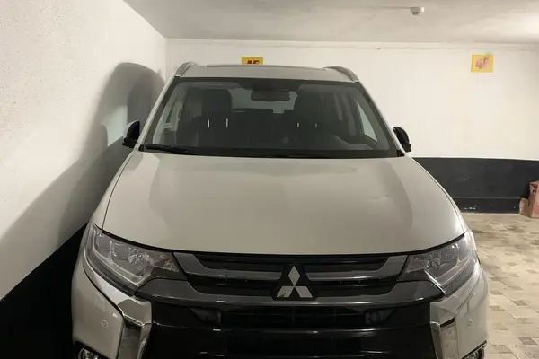 میتسوبیشی، اوتلندر PHEV