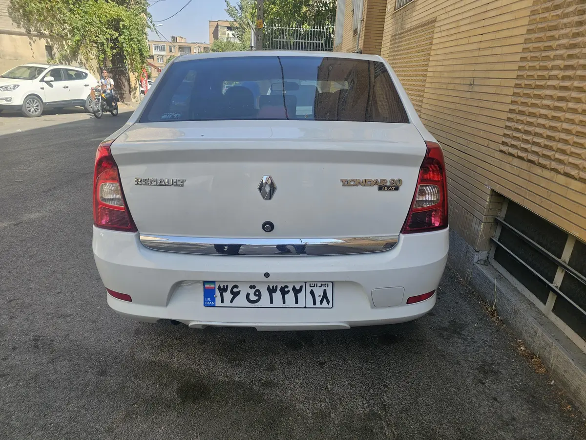 رنو،  تندر 90