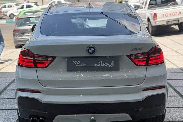 ب ام و  X4