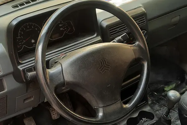 پراید، صندوق دار