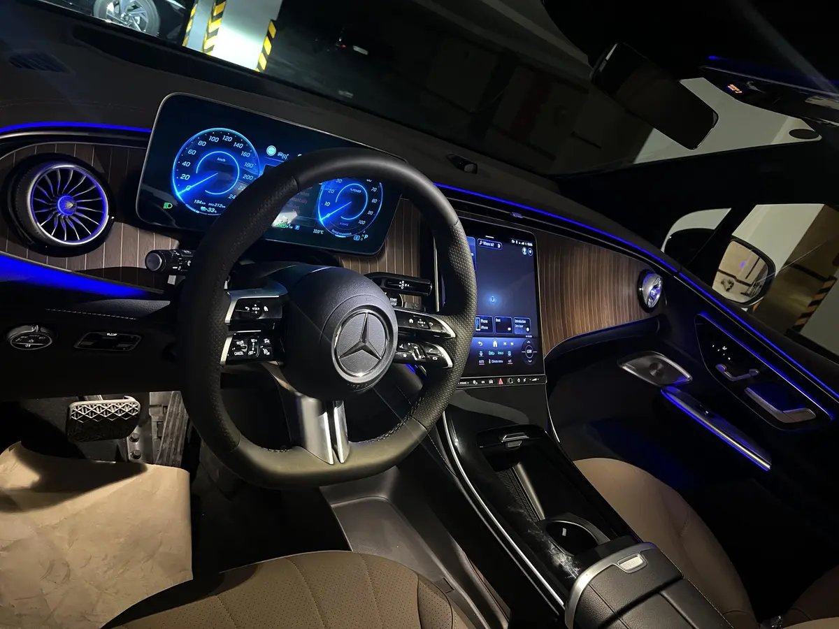 بنز،  EQE SUV