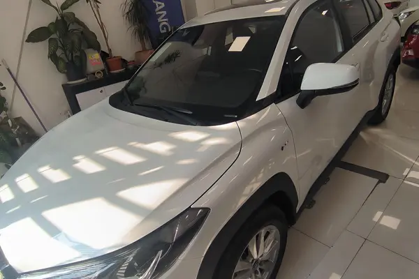 تویوتا، کرولا کراس هیبرید