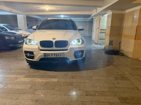 ب ام و، X6