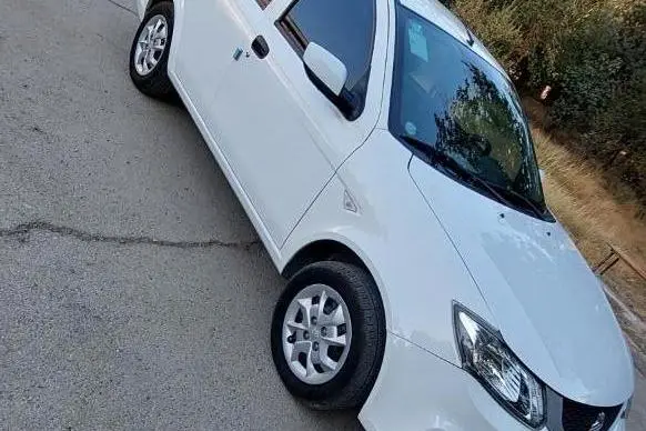 ساینا،  S