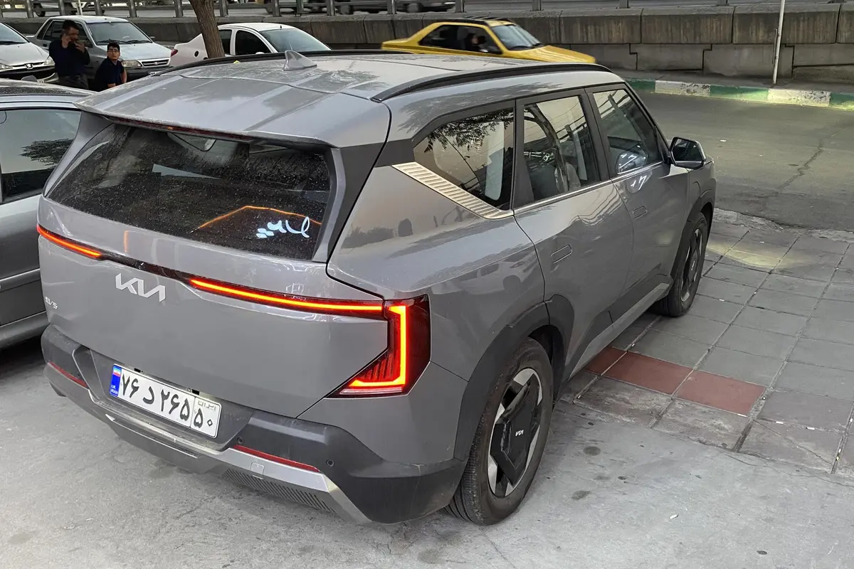 کیا،  EV5