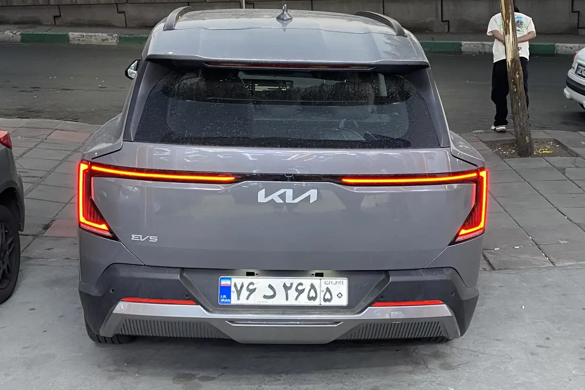 کیا،  EV5