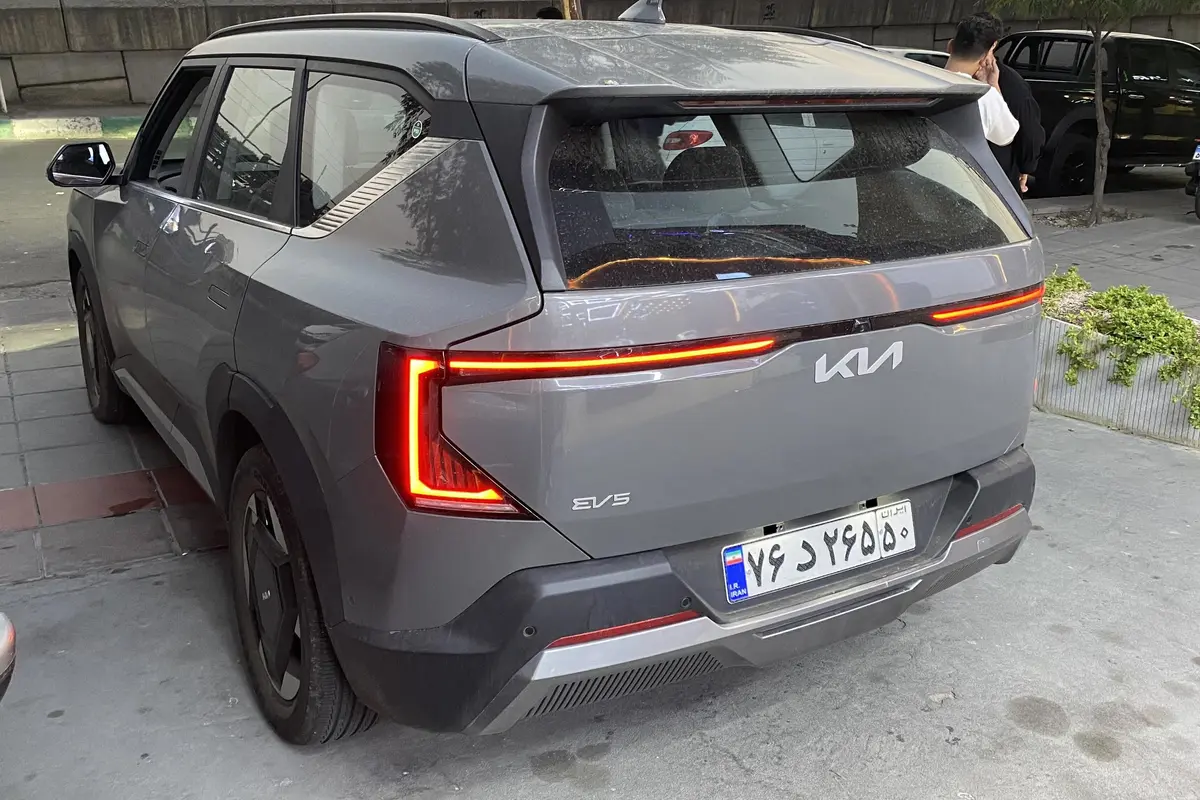 کیا،  EV5