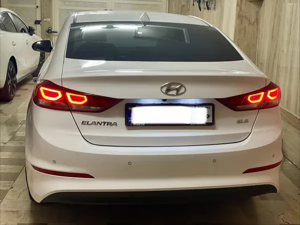 هیوندای  النترا