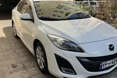 مزدا، 3 نیو صندوق دار