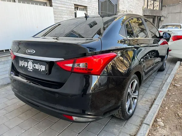 چری، آریزو 5T