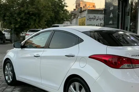 هیوندای، النترا