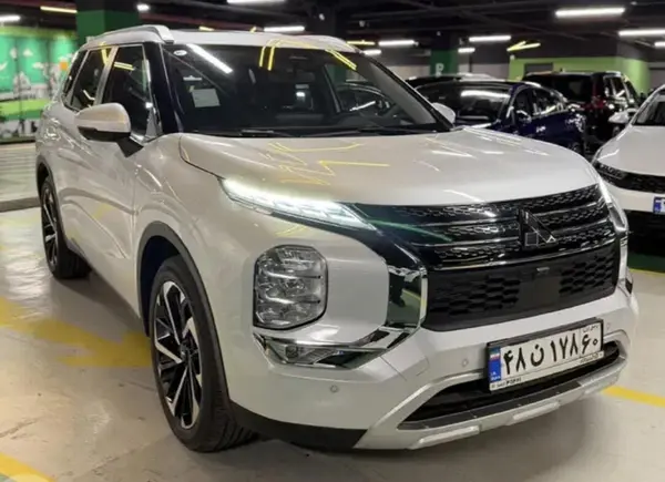 میتسوبیشی، اوتلندر