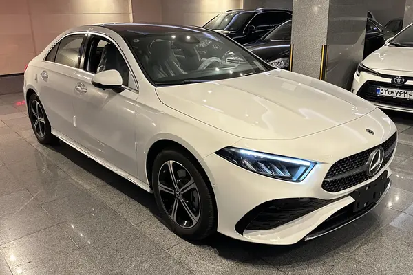 بنز، کلاس A سدان