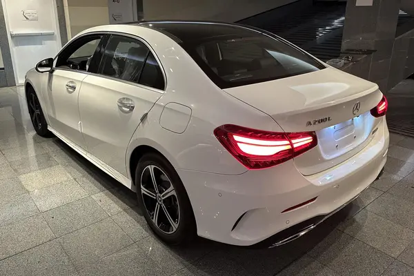 بنز، کلاس A سدان