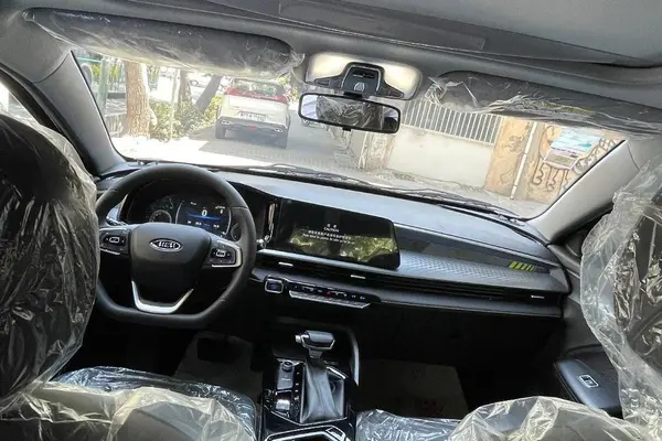 ام وی ام، X33 کراس