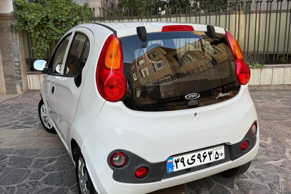 ام وی ام  110S