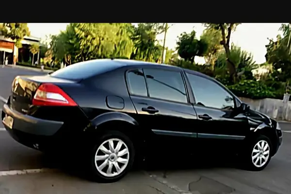 رنو، مگان (مونتاژ)