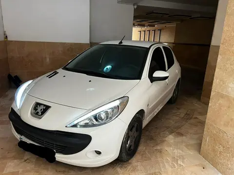 پژو، 207