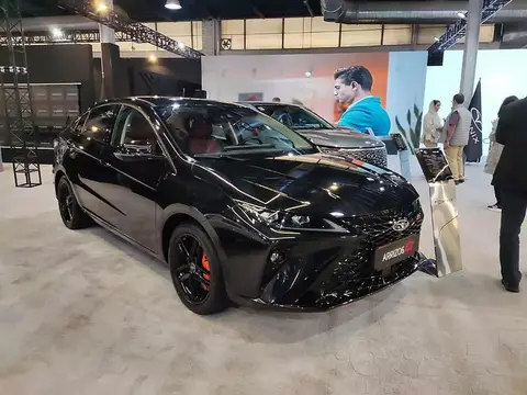فونیکس، آریزو 6 جی تی (Z6 GT)