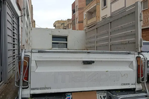 کارا، تک کابین