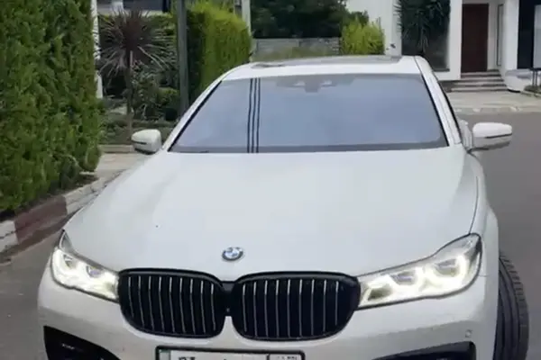 ب ام و  سری 7