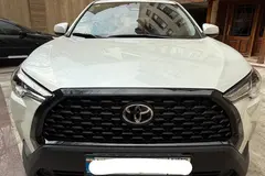 تویوتا، کرولا کراس هیبرید