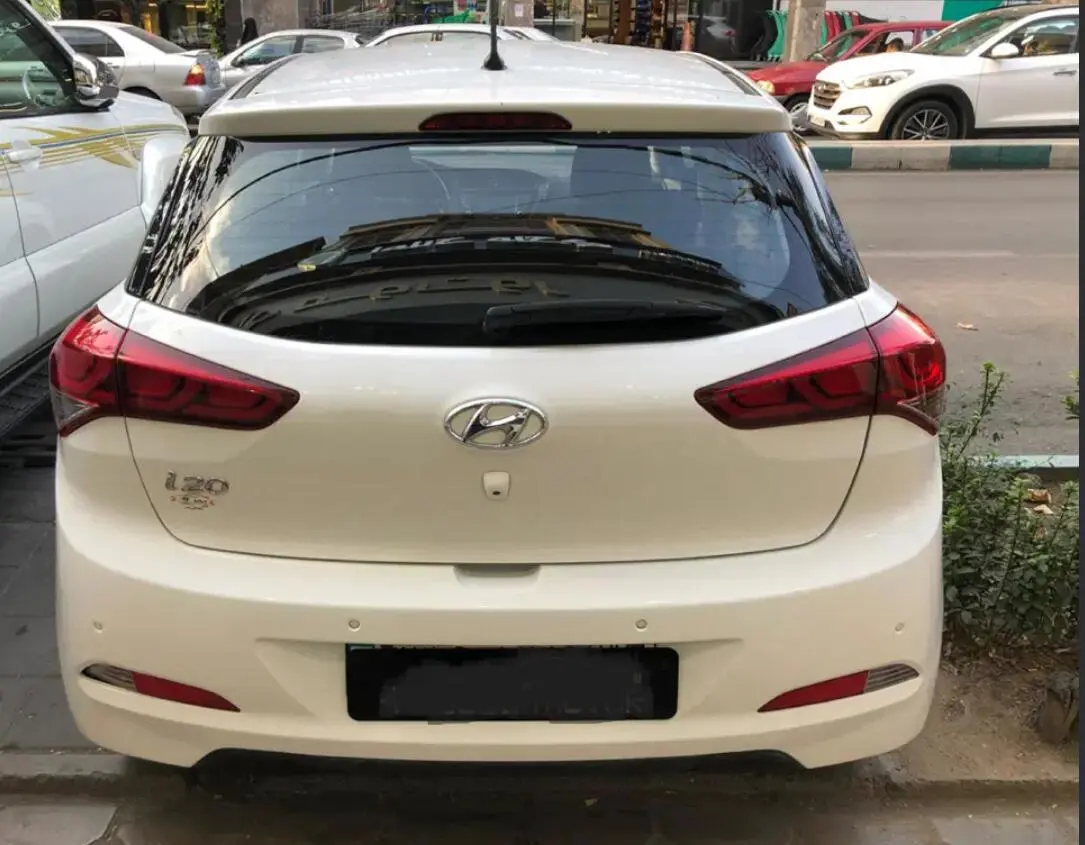 هیوندای،  i20