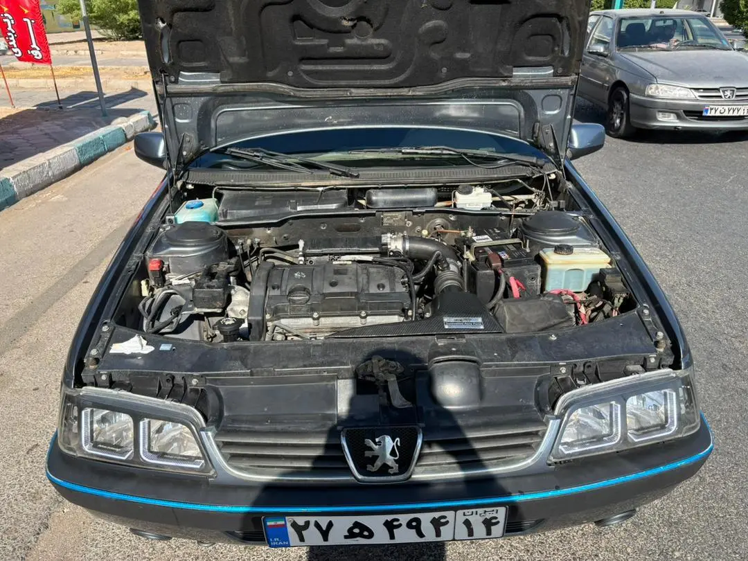 پژو،  405