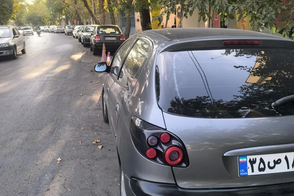 پژو،  206