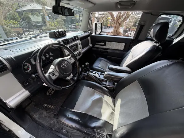 تویوتا، اف جی کروز