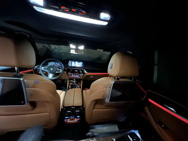 ب ام و، سری 5 سدان