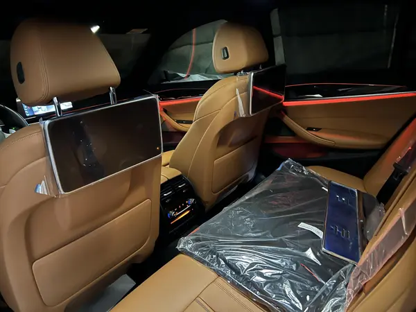 ب ام و، سری 5 سدان