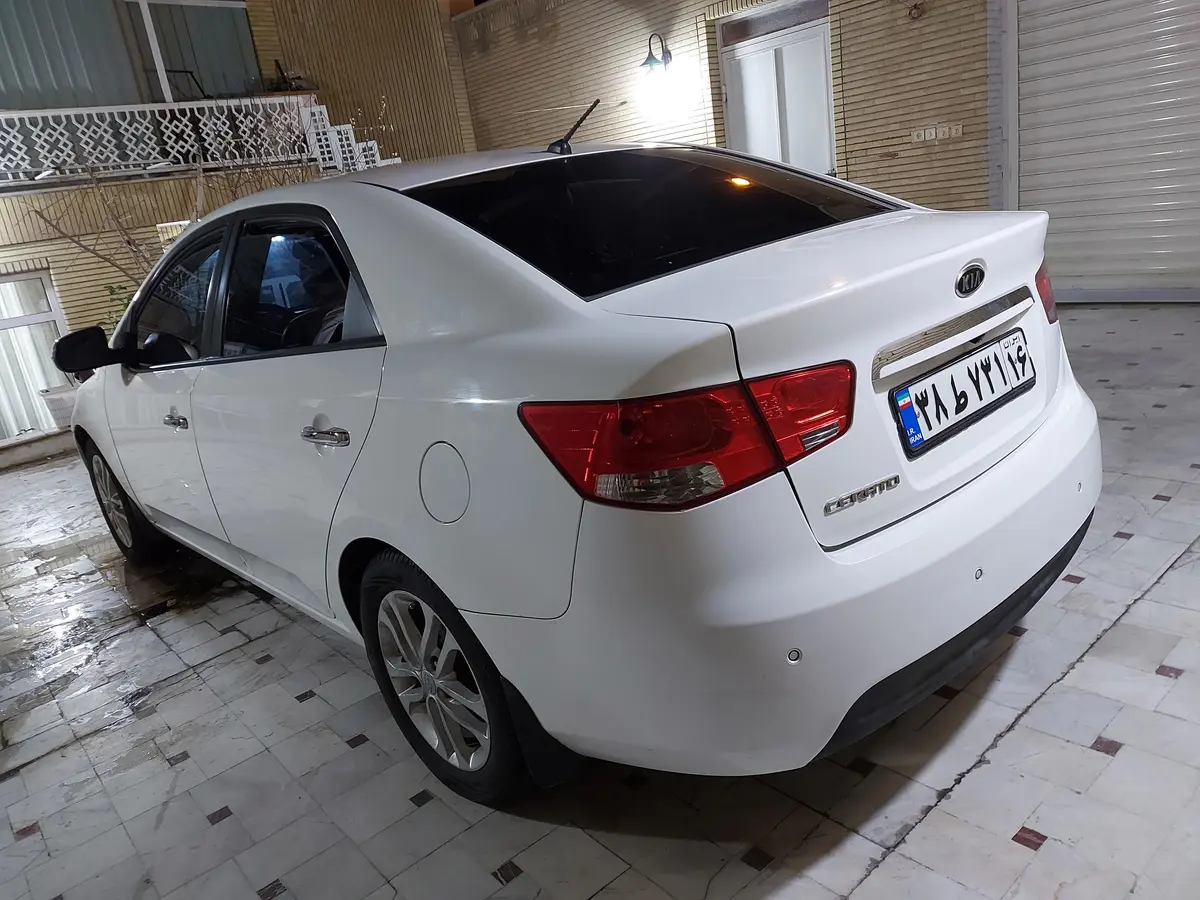 کیا،  سراتو (مونتاژ)